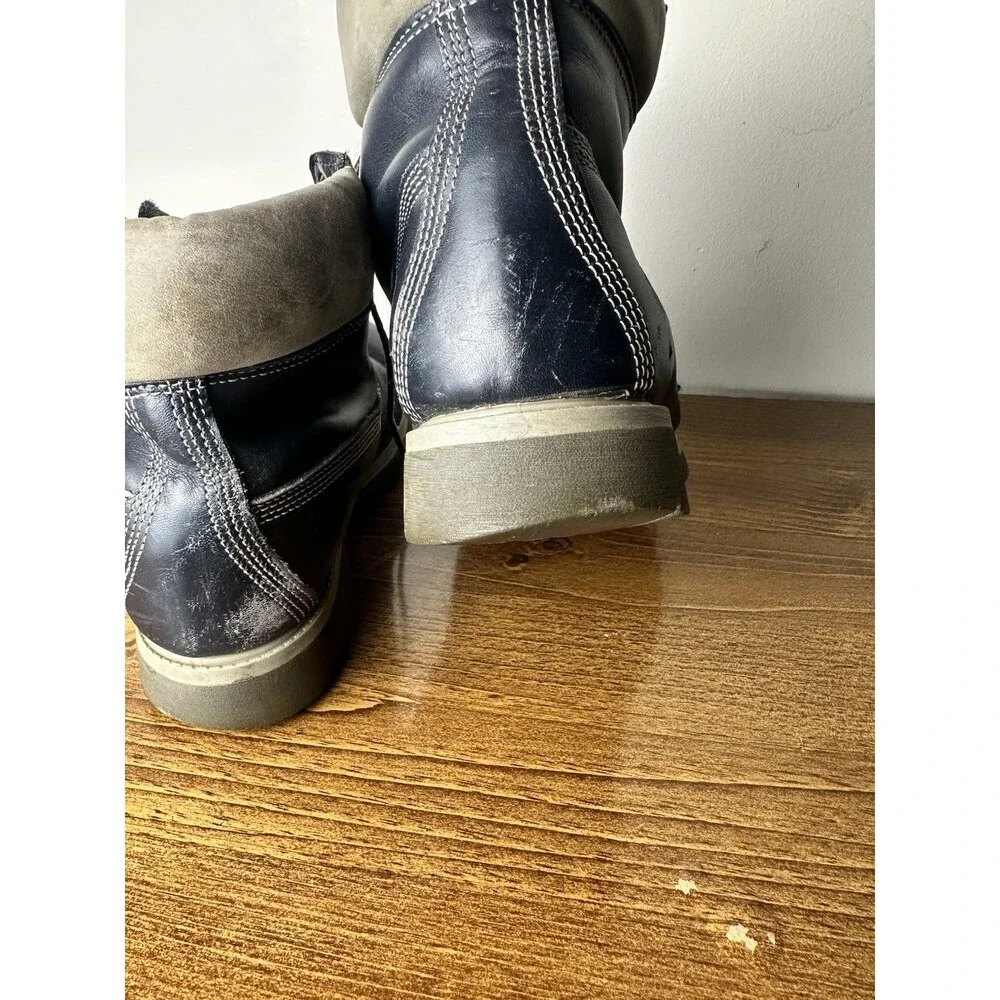 Vintage Timberland Men's Navy Blue Leather Boots Size 9
